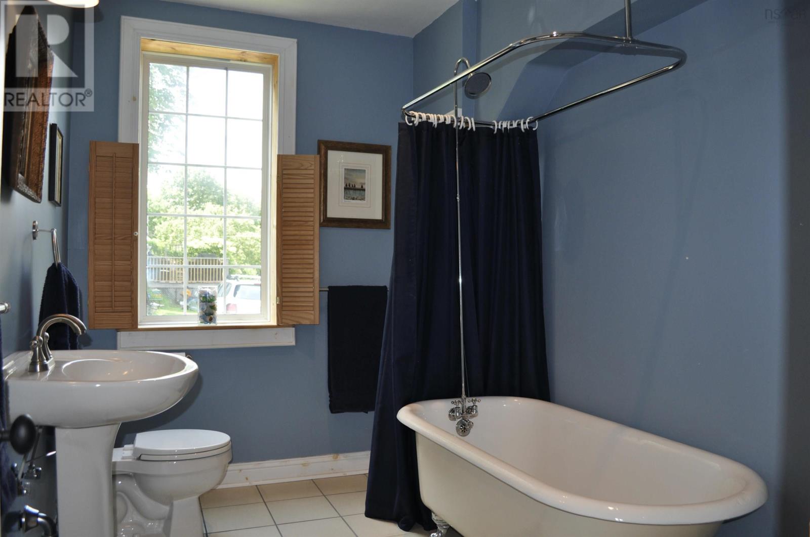 158 Prince Street, Chester, Nova Scotia  B0J 1J0 - Photo 14 - 202516353