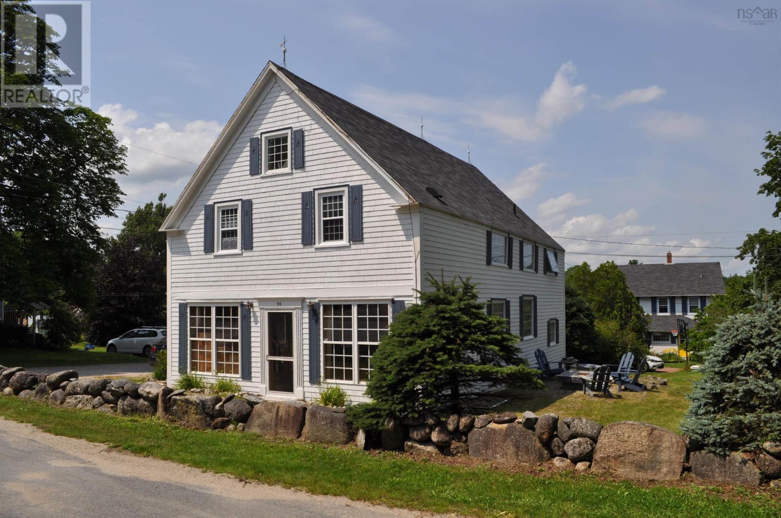 158 Prince Street, Chester, Nova Scotia  B0J 1J0 - Photo 1 - 202516353