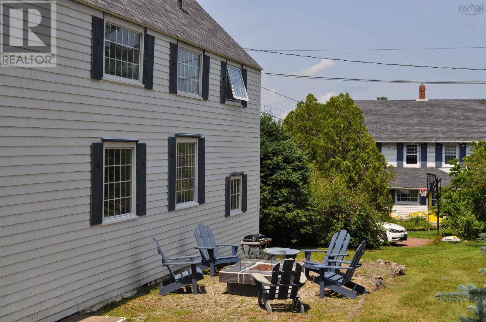 158 Prince Street, Chester, Nova Scotia  B0J 1J0 - Photo 3 - 202516353