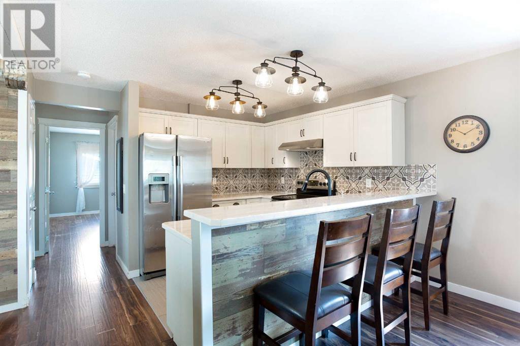 Property at 20 Copperstone Terrace SE image 5