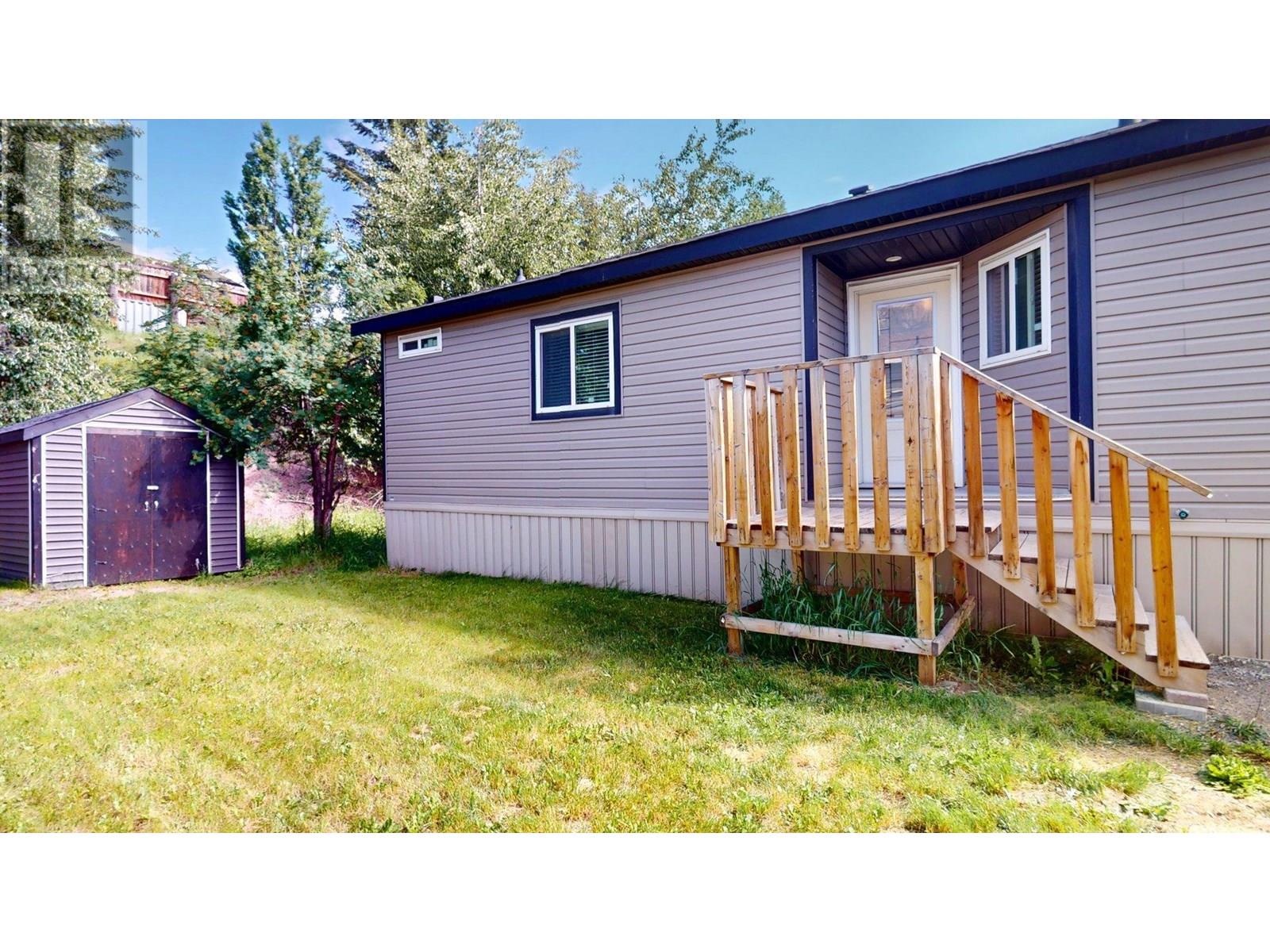 11 Wilderness Heights Drive