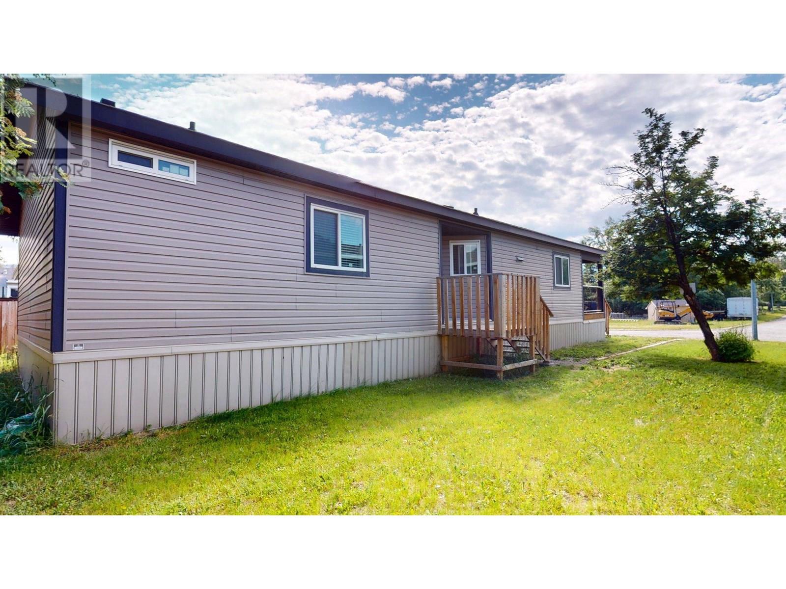 11 Wilderness Heights Drive
