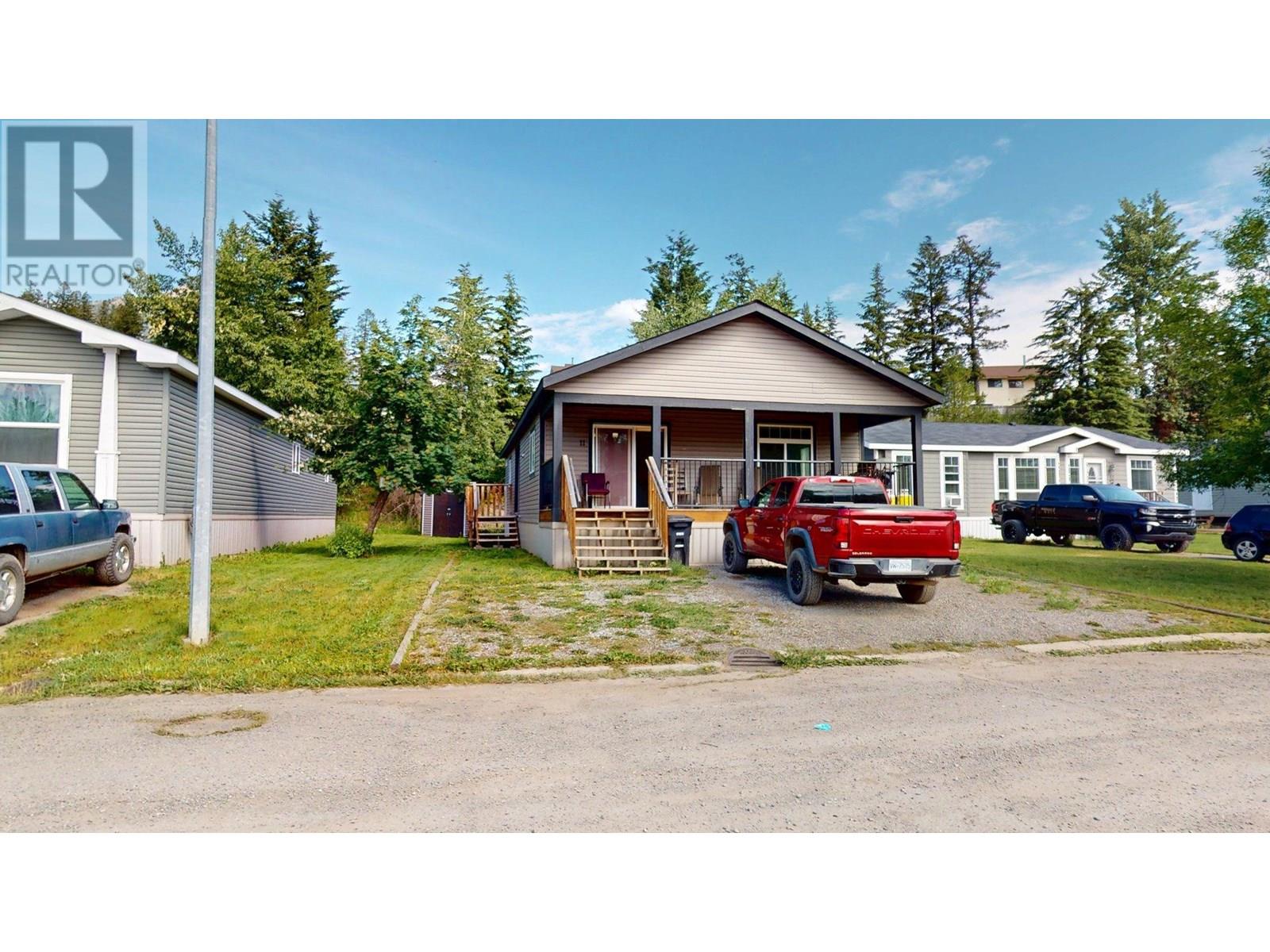 11 Wilderness Heights Drive