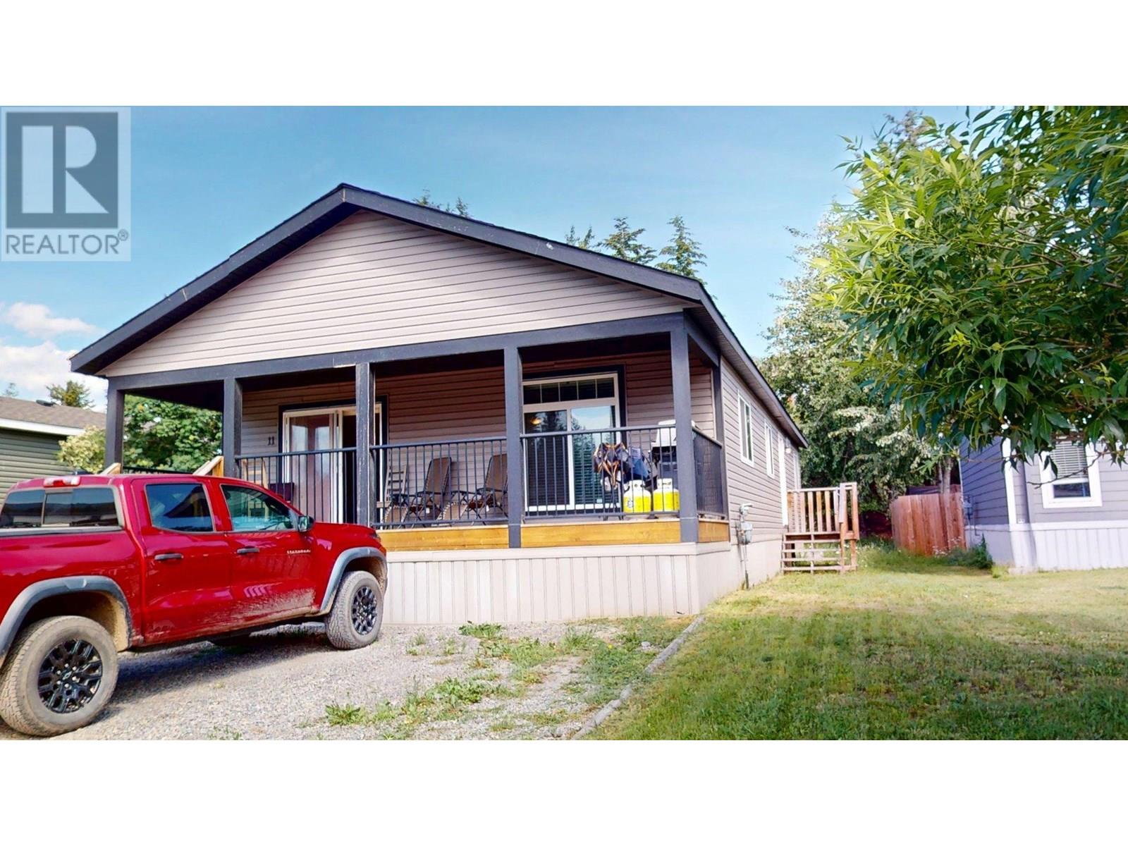11 Wilderness Heights Drive