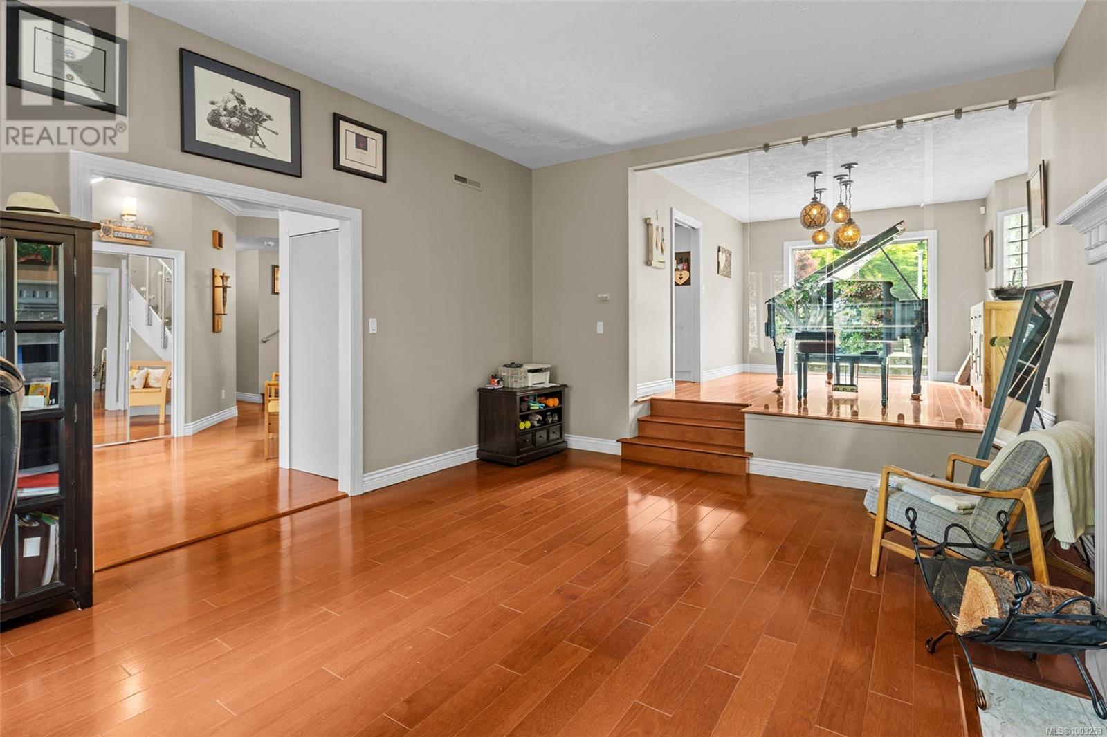 Property at 2013 Ferndale Rd image 2