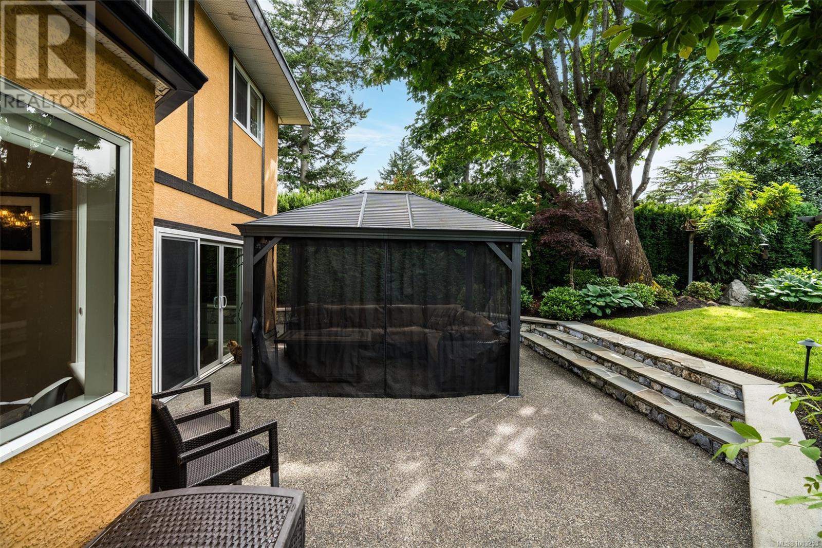 2013 Ferndale Rd, Saanich, British Columbia  V8N 2Y4 - Photo 59 - 1003253