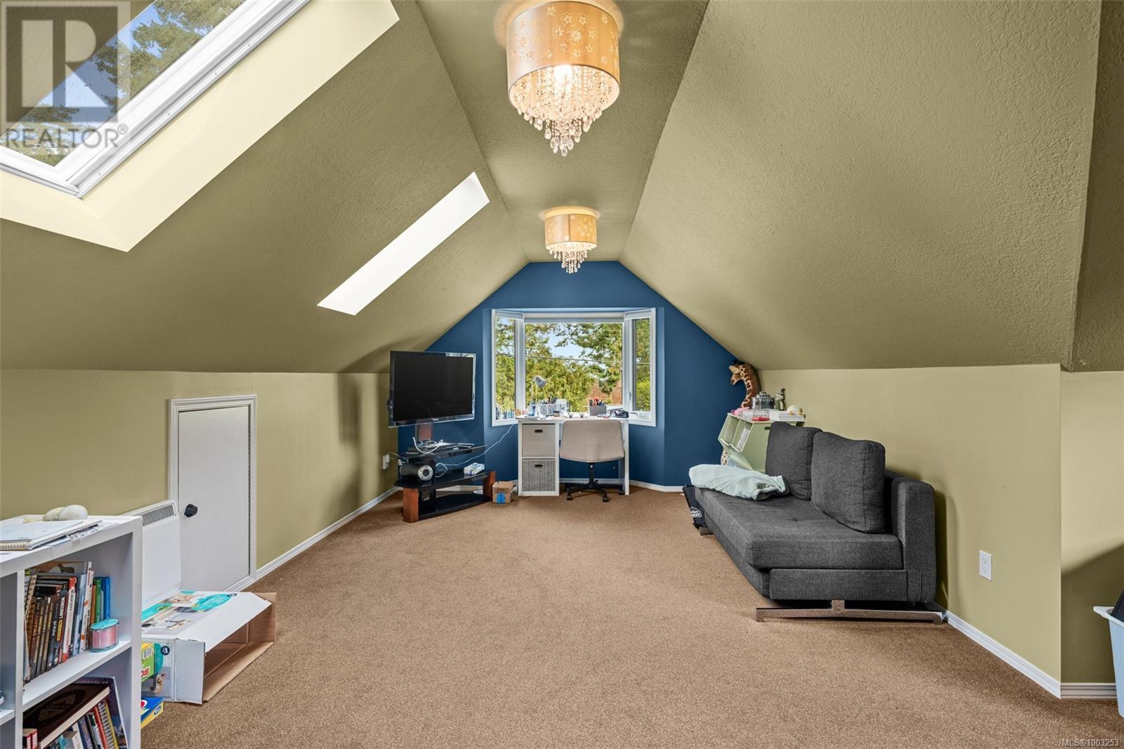 2013 Ferndale Rd, Saanich, British Columbia  V8N 2Y4 - Photo 49 - 1003253