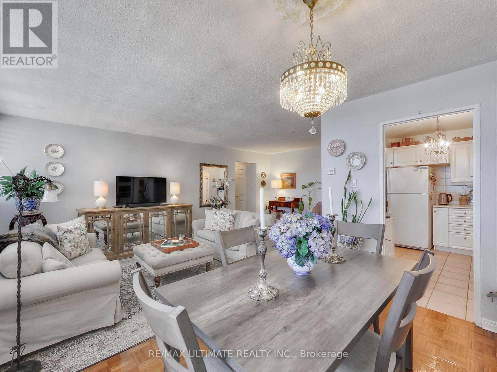 2217 - 360 Ridelle Avenue, Toronto, Ontario  M6B 1K1 - Photo 12 - W12256061