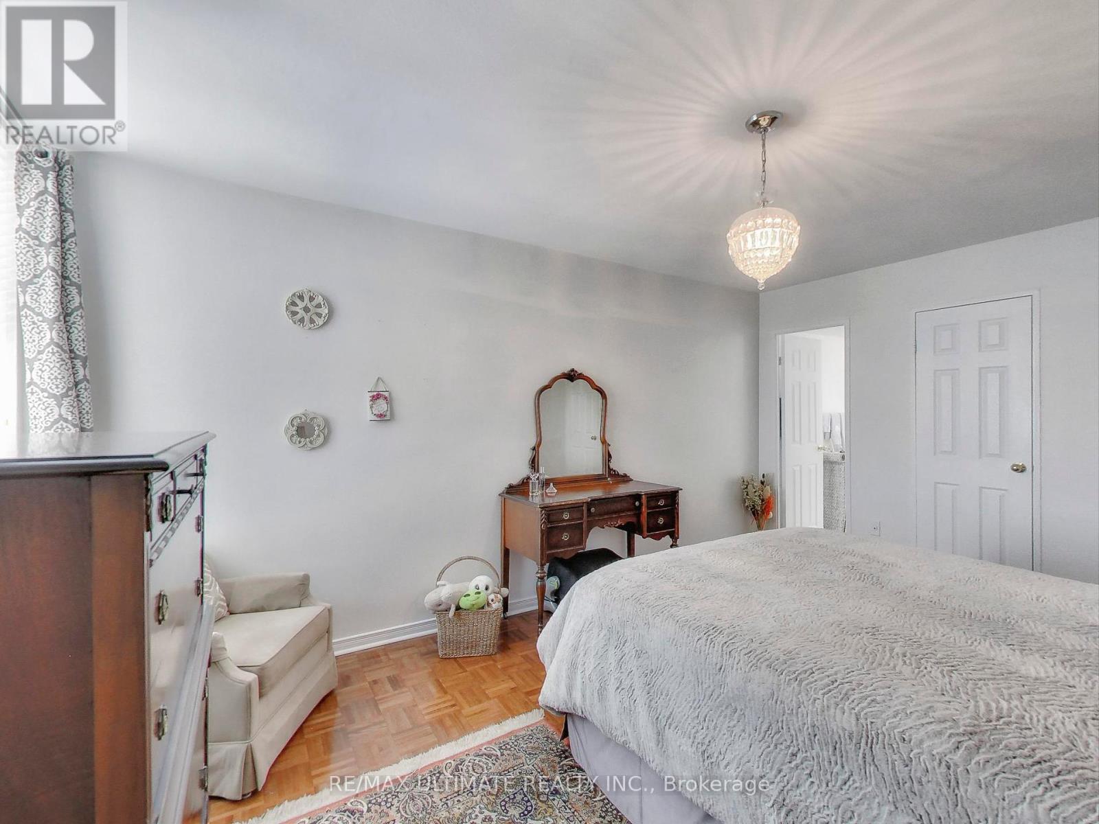 2217 - 360 Ridelle Avenue, Toronto, Ontario  M6B 1K1 - Photo 18 - W12256061