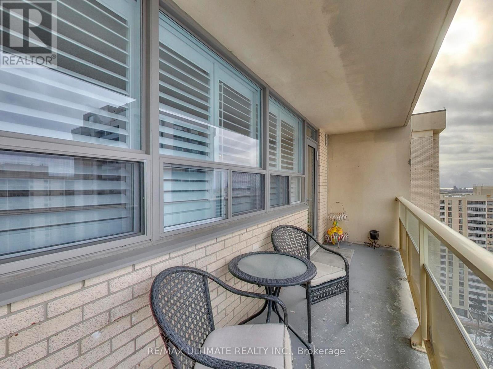 2217 - 360 Ridelle Avenue, Toronto, Ontario  M6B 1K1 - Photo 25 - W12256061