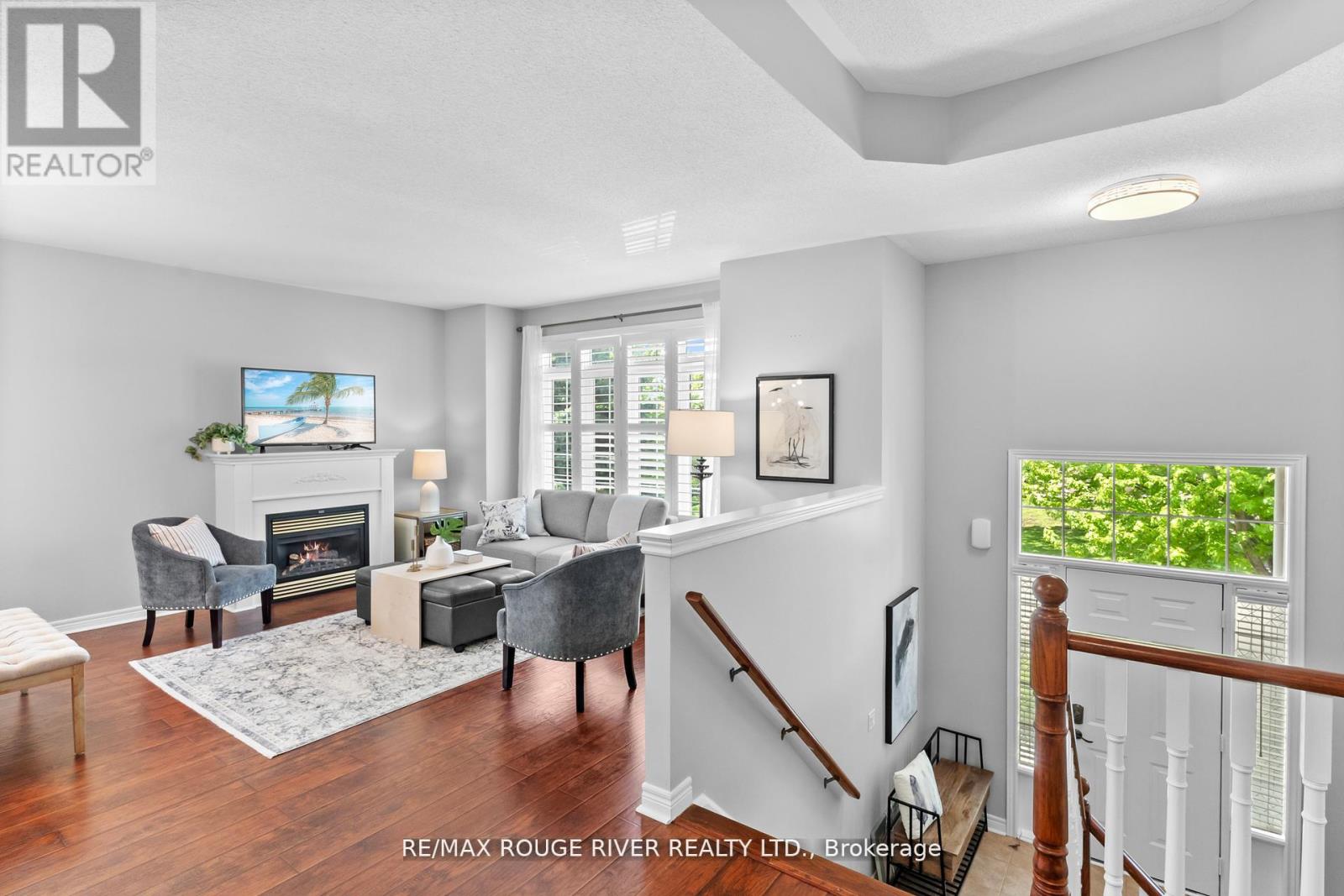 Property at 11 MAPLE EDGE LANE image 4