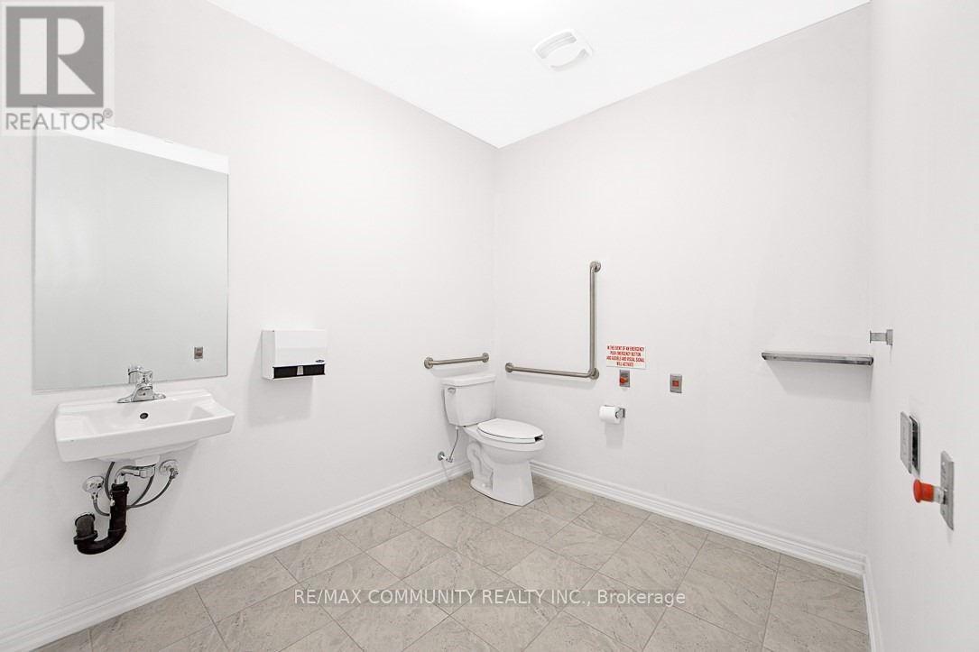 320 Copper Creek Drive, Markham, Ontario  L6N 1N8 - Photo 9 - N12257549