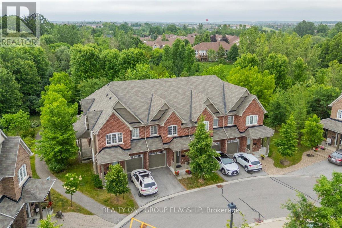 Property at 692 WENDY CULBERT CRESCENT image 1
