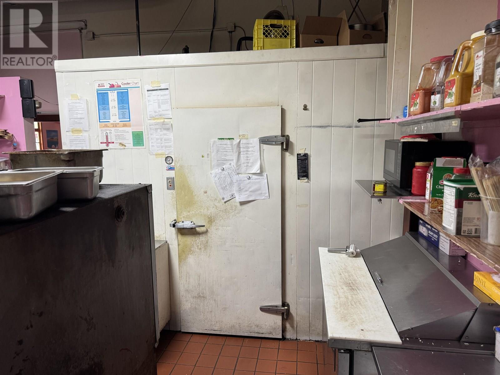 200 Confidentil, New Westminster, British Columbia  V0V 0V0 - Photo 5 - C8070468