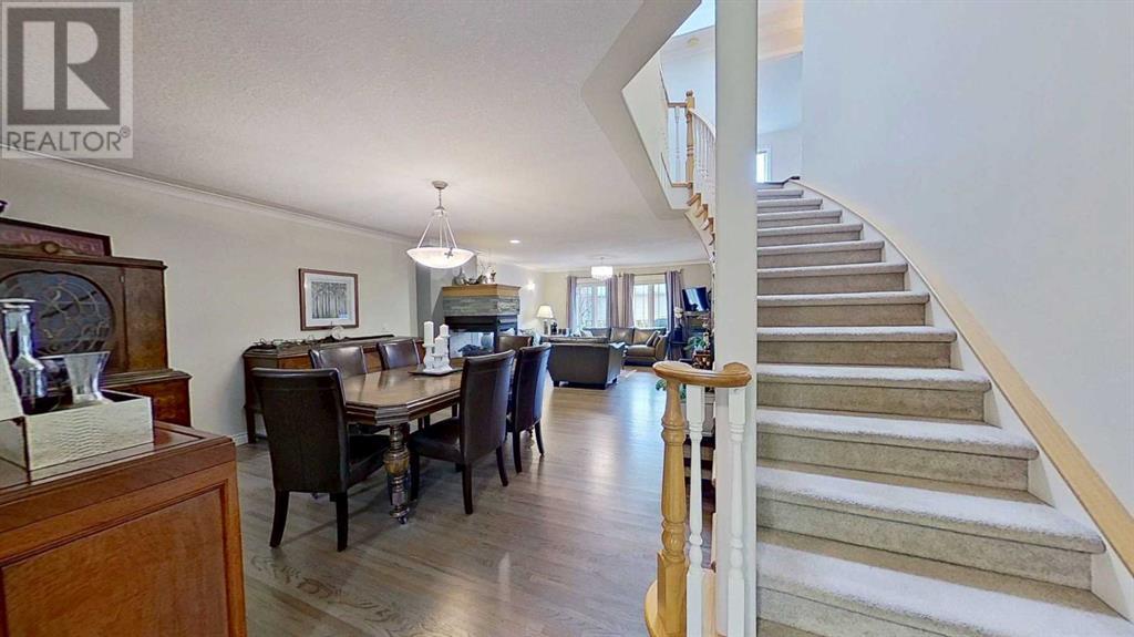 Property at 723 27 Avenue NW image 4