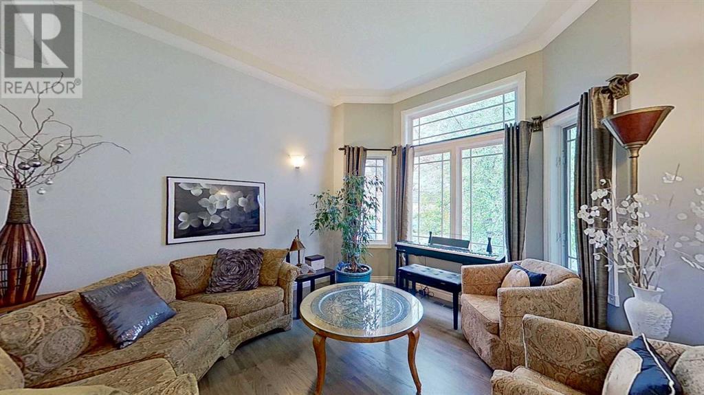 Property at 723 27 Avenue NW image 3
