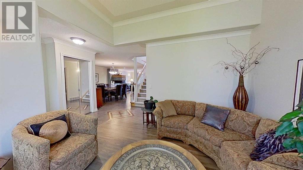 Property at 723 27 Avenue NW image 5