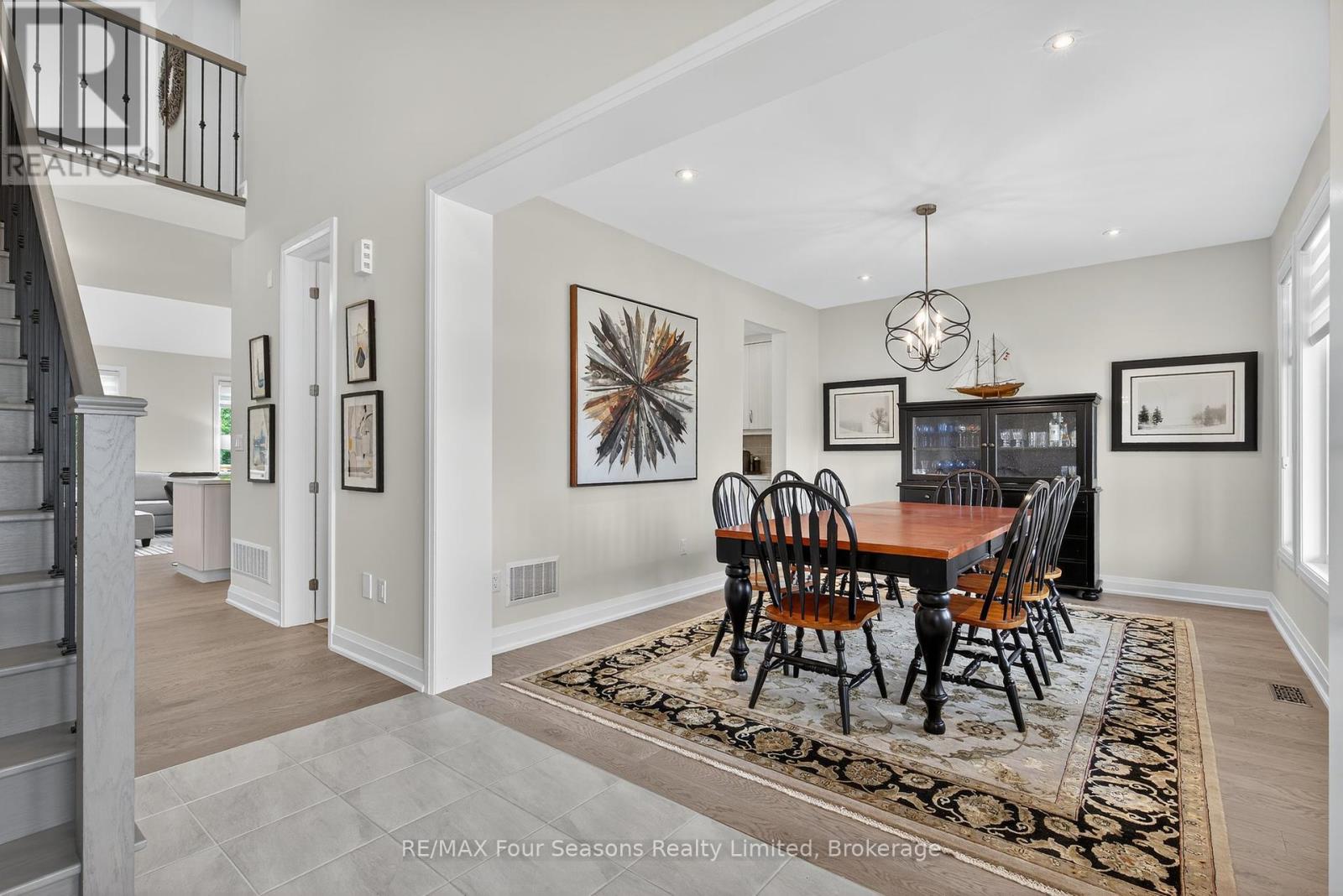 Property at 116 SPRINGSIDE CRESCENT image 4