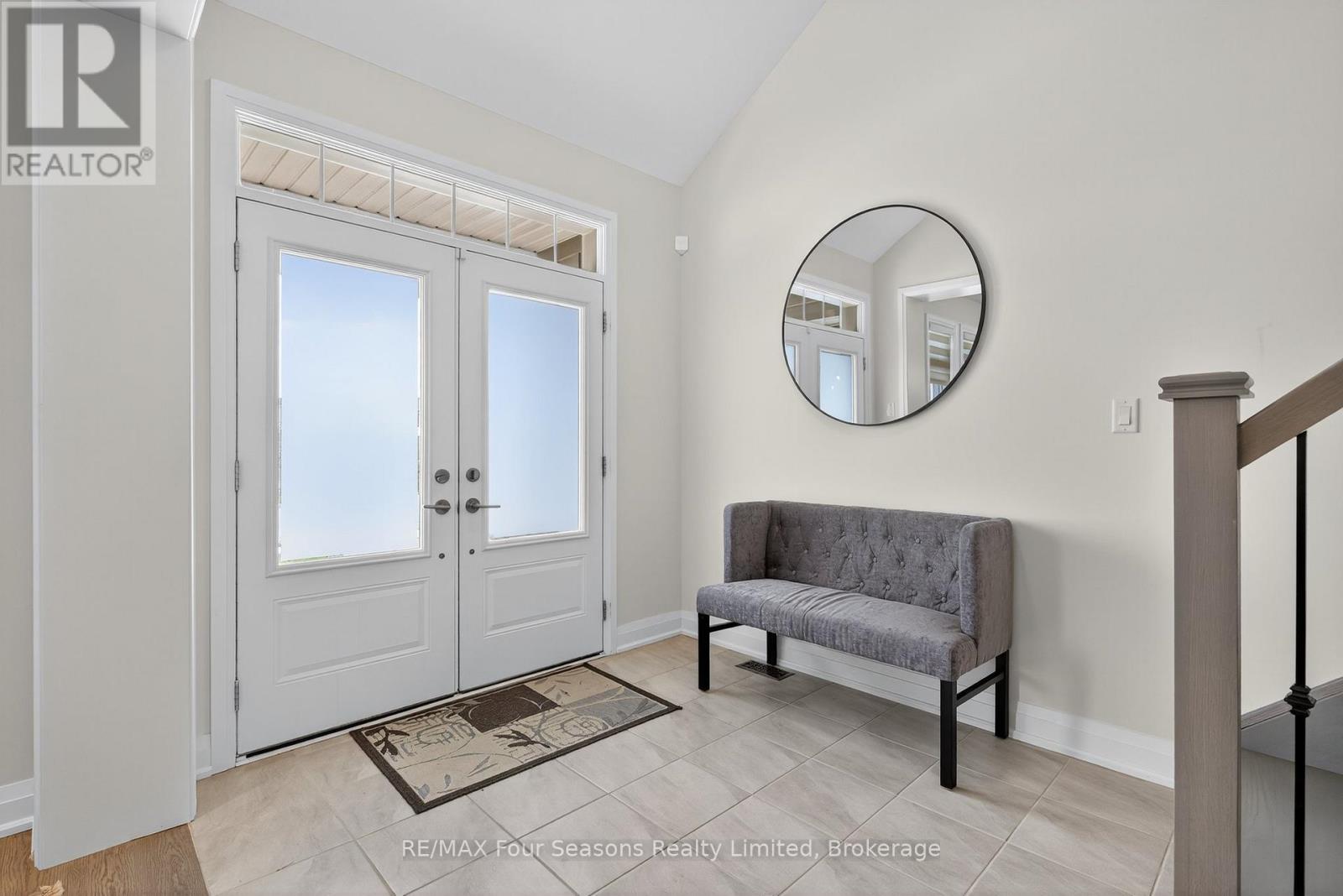 Property at 116 SPRINGSIDE CRESCENT image 5