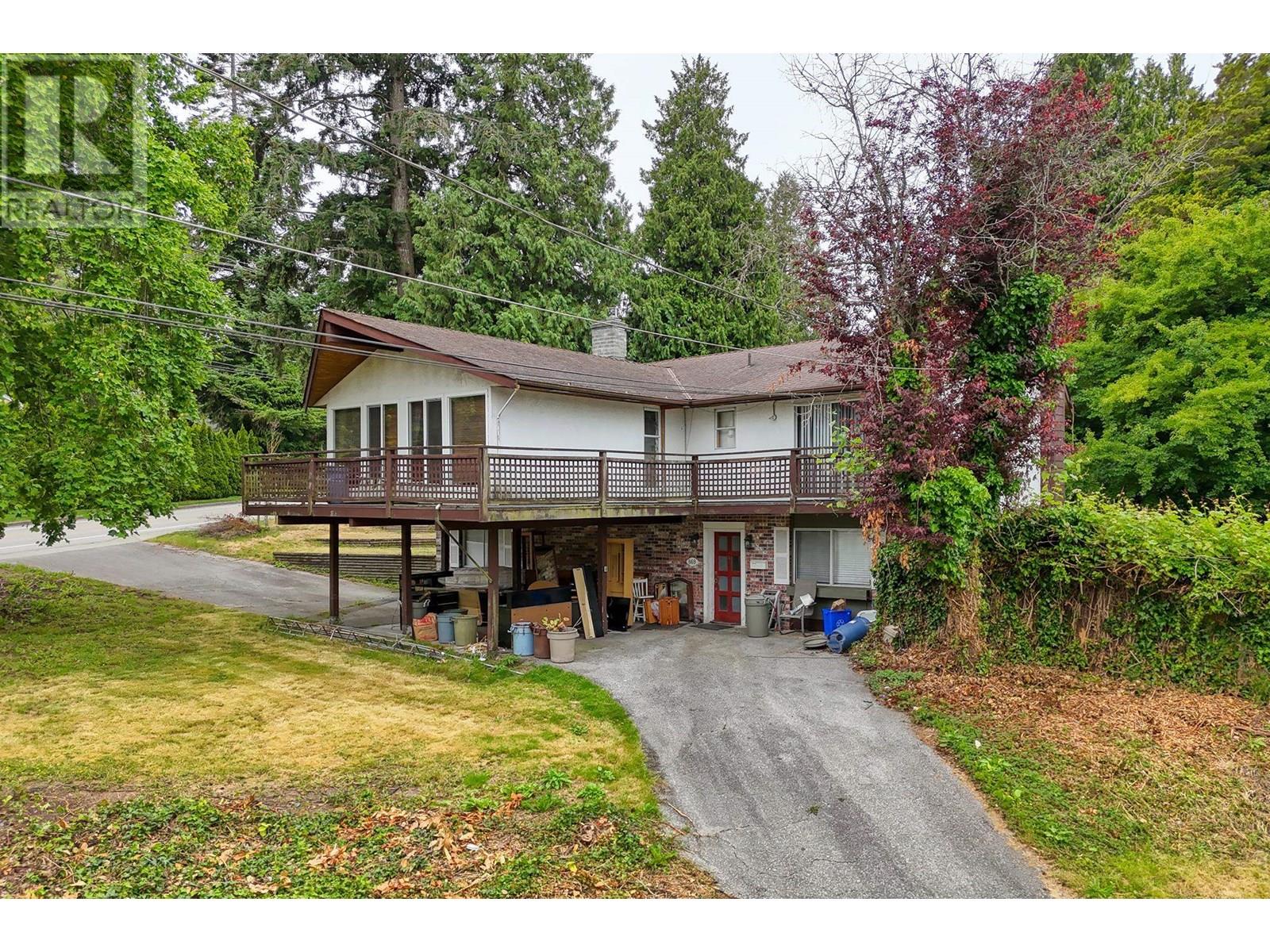Property at 869 GALE DRIVE image 3