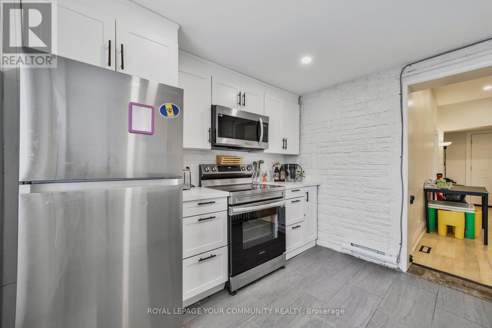 97 Garfield Avenue S, Hamilton, Ontario  L8M 2S3 - Photo 10 - X12257468