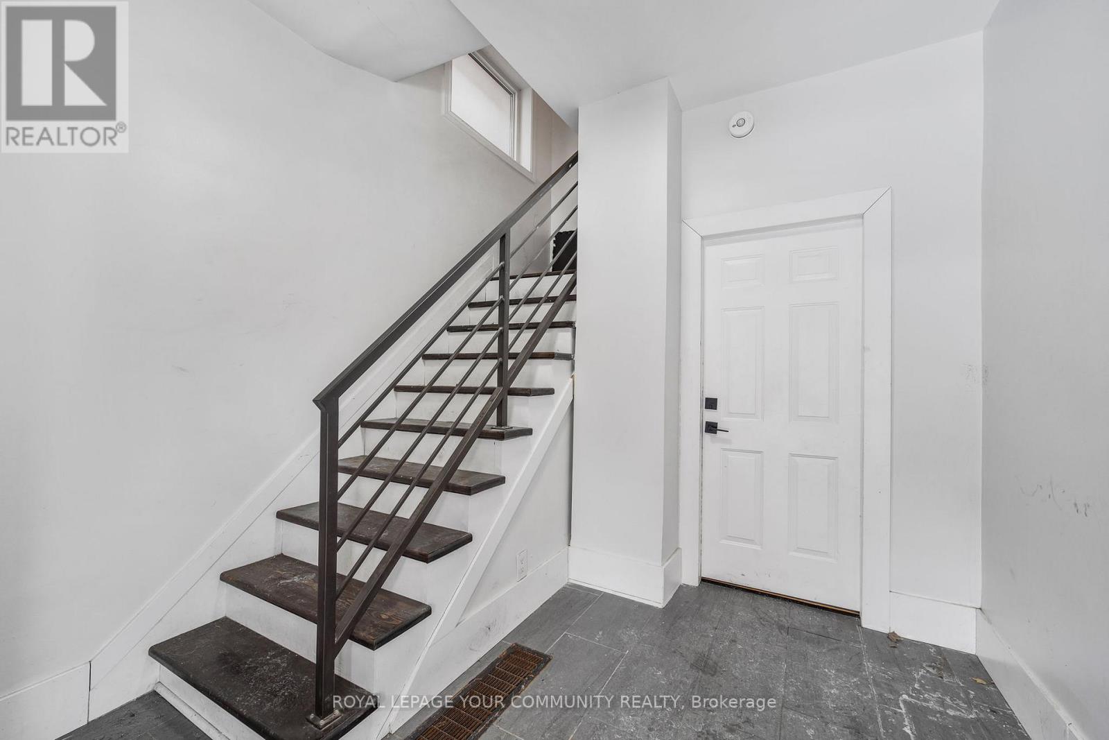 97 Garfield Avenue S, Hamilton, Ontario  L8M 2S3 - Photo 3 - X12257471