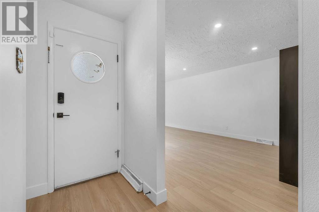 Property at 1027 18 Street NE image 5