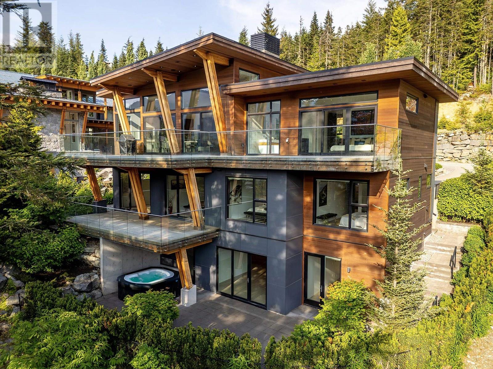 2909 Kadenwood Drive, Whistler, British Columbia  V8E 0L6 - Photo 3 - R3021079