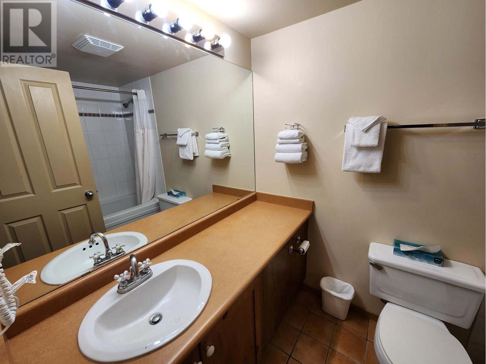 2060 Summit Drive Unit# 106, Panorama, British Columbia V0A 1T0 - Photo 10 - 10353773