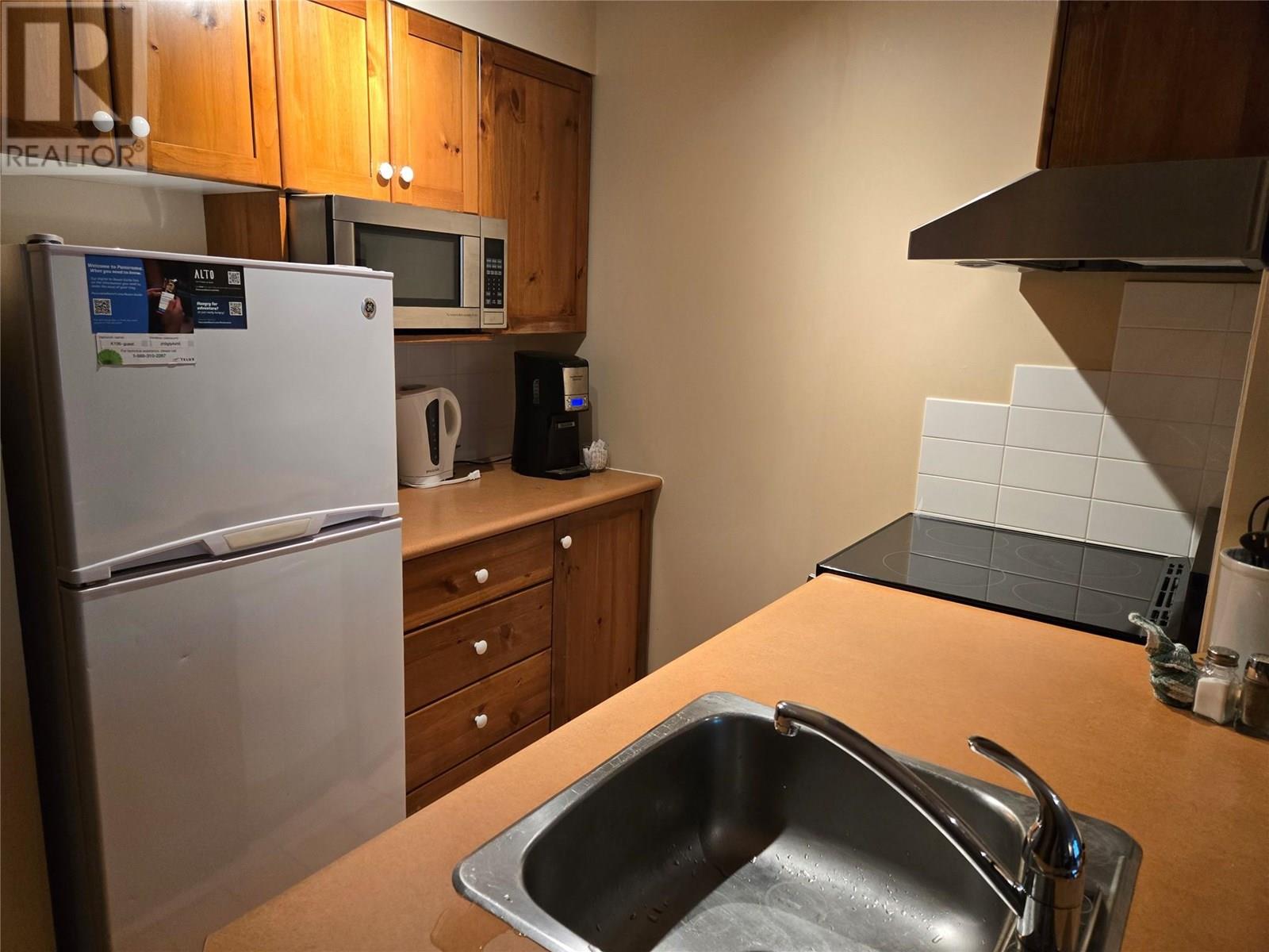 2060 Summit Drive Unit# 106, Panorama, British Columbia V0A 1T0 - Photo 12 - 10353773