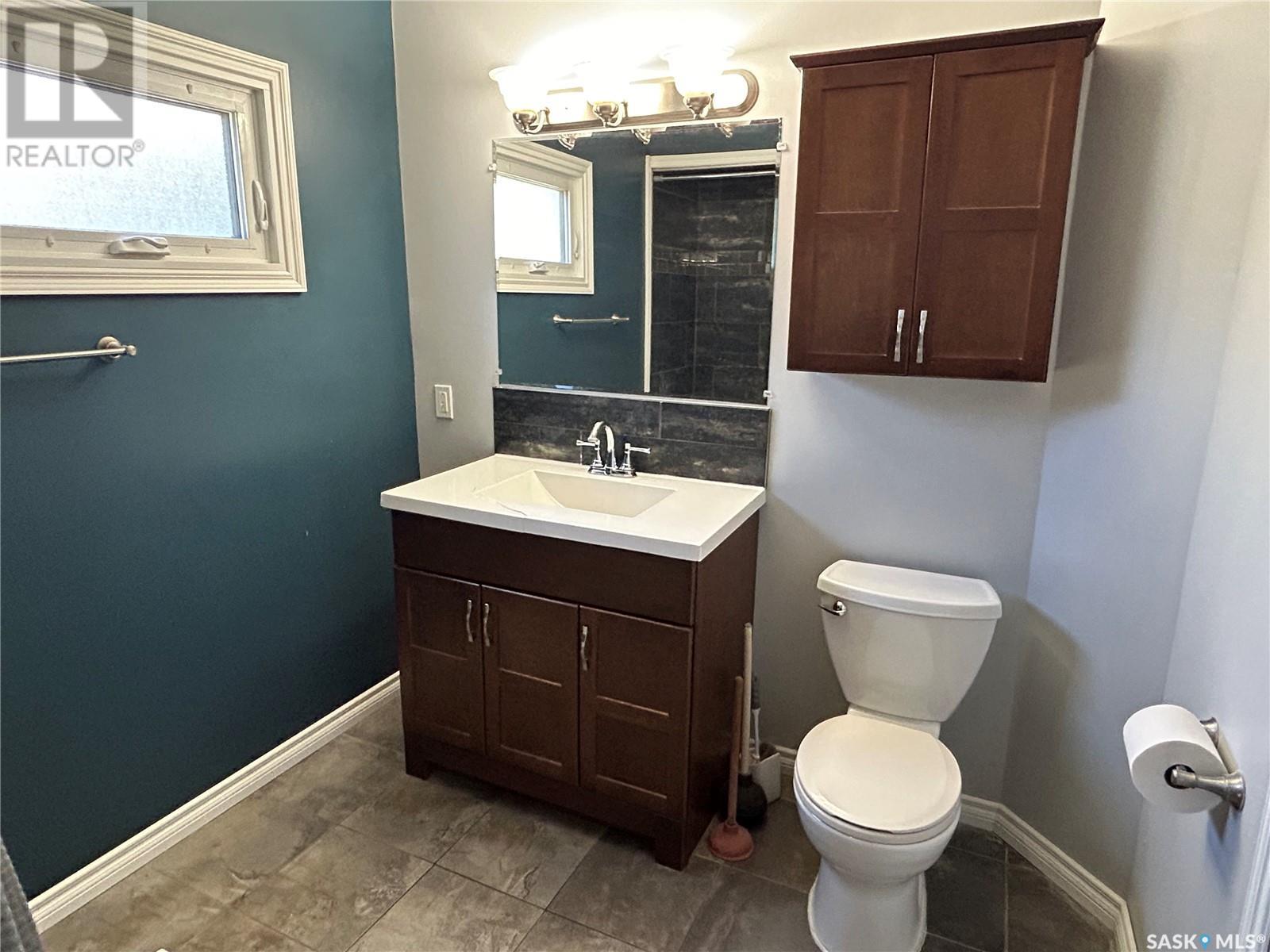 3 Coteau Avenue, Halbrite, Saskatchewan  S0C 1H0 - Photo 23 - SK011330