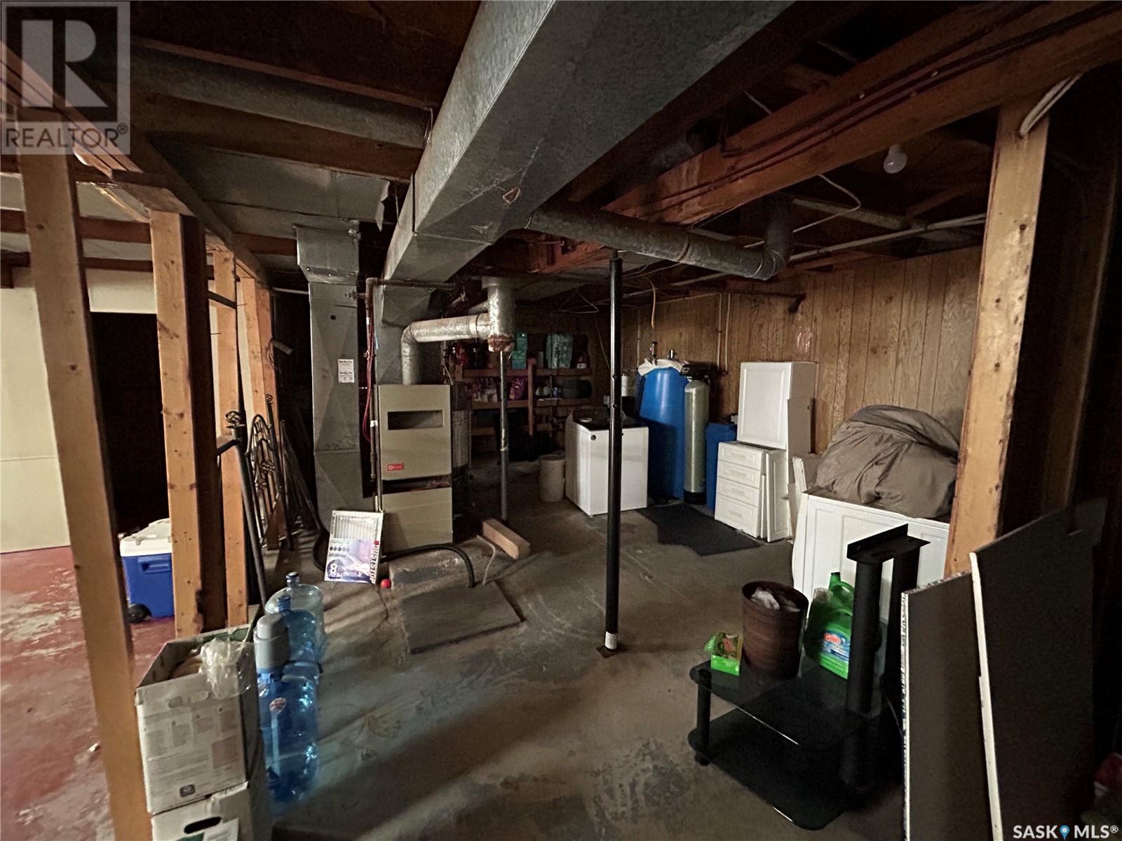 3 Coteau Avenue, Halbrite, Saskatchewan  S0C 1H0 - Photo 26 - SK011330