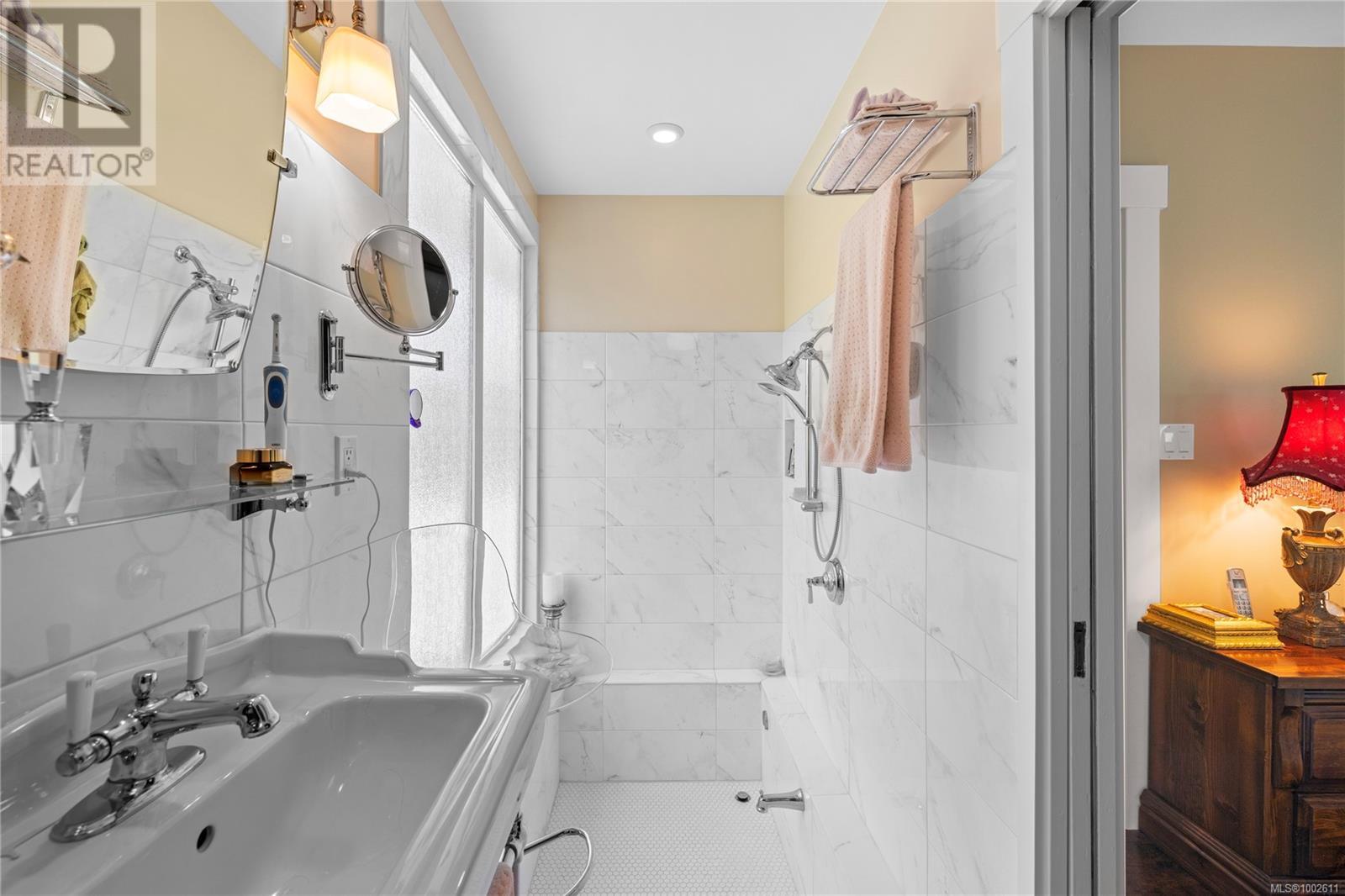 Property at 2974 7th Ave image 3