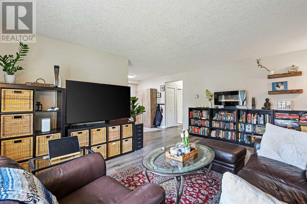 Property at 226, 8239 Elbow Drive SW image 3