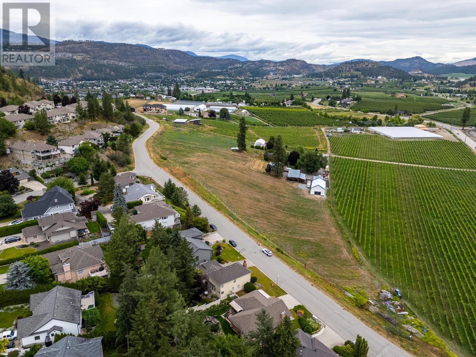 2431 Silver Place Lot# 66, Kelowna, British Columbia  V1V 1M9 - Photo 61 - 10354300