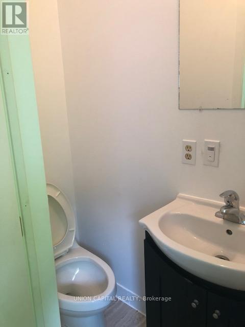 97 Byng Avenue, Toronto, Ontario  M2N 4K5 - Photo 4 - C12257743