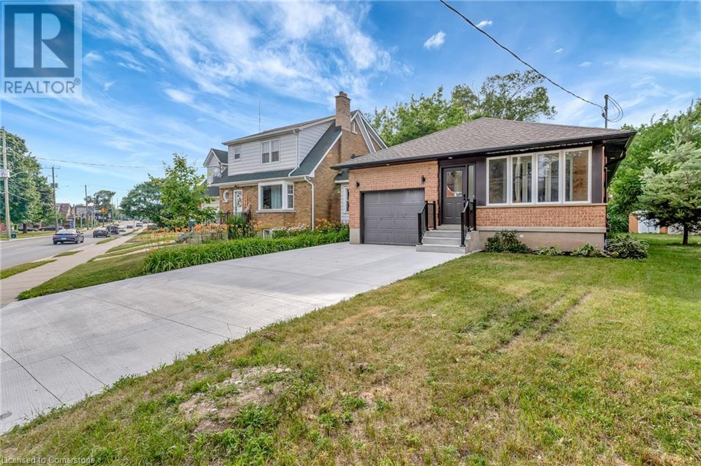 Property at 126 HIGHLAND Road W image 2