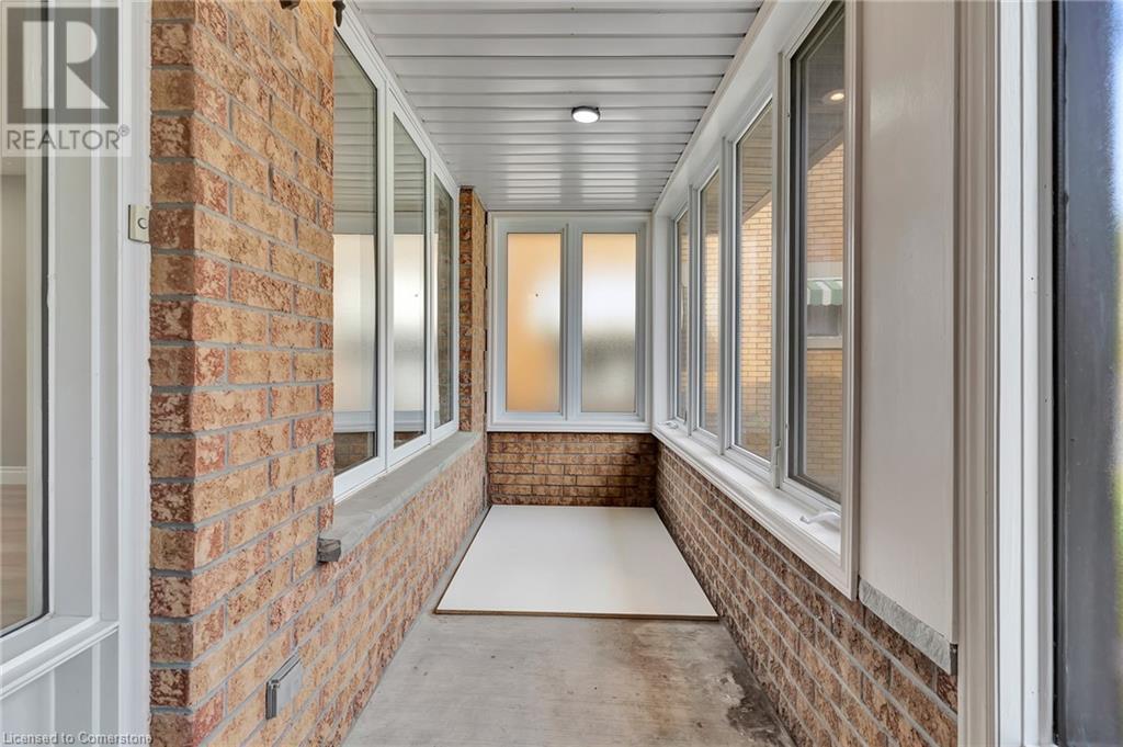 Property at 126 HIGHLAND Road W image 4