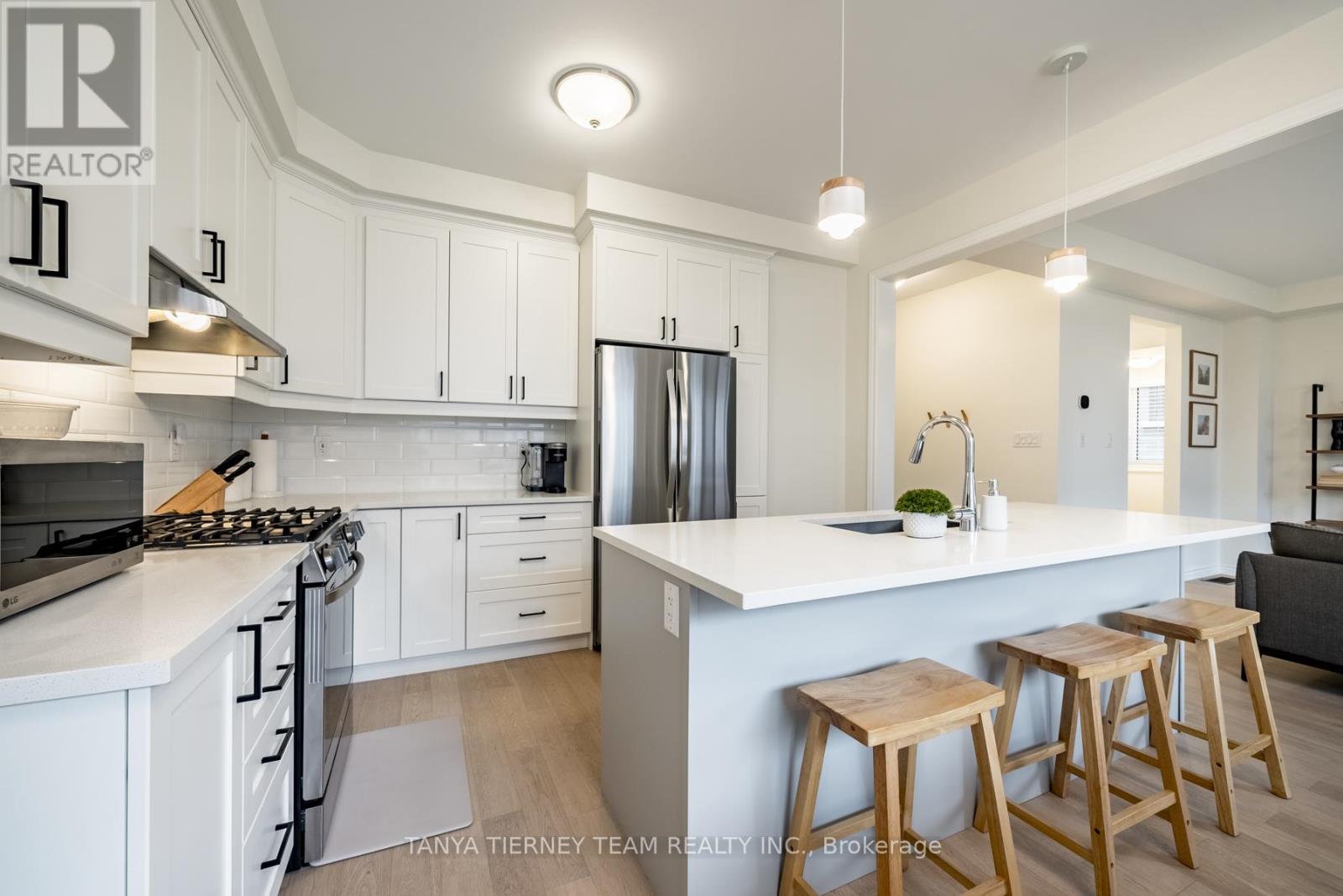 24 Lockyer Drive, Whitby, Ontario  L1P 0M1 - Photo 14 - E12257701