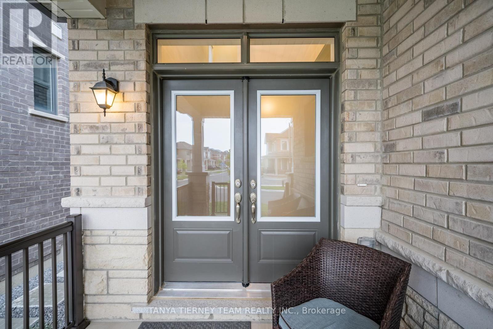 24 Lockyer Drive, Whitby, Ontario  L1P 0M1 - Photo 6 - E12257701