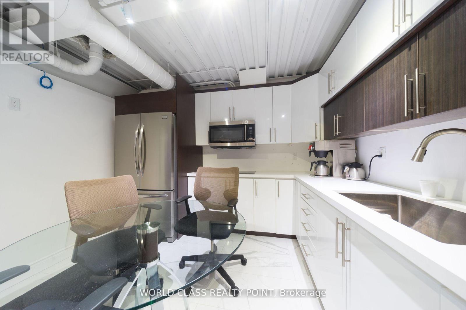 C113-R4 - 55 Lebovic Avenue, Toronto, Ontario  M1L 0H2 - Photo 3 - E12257709