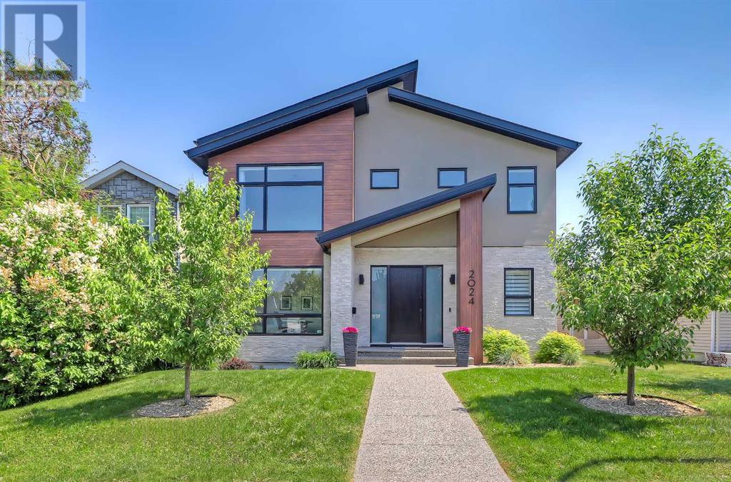 Property at 2024 27 Street SW image 1