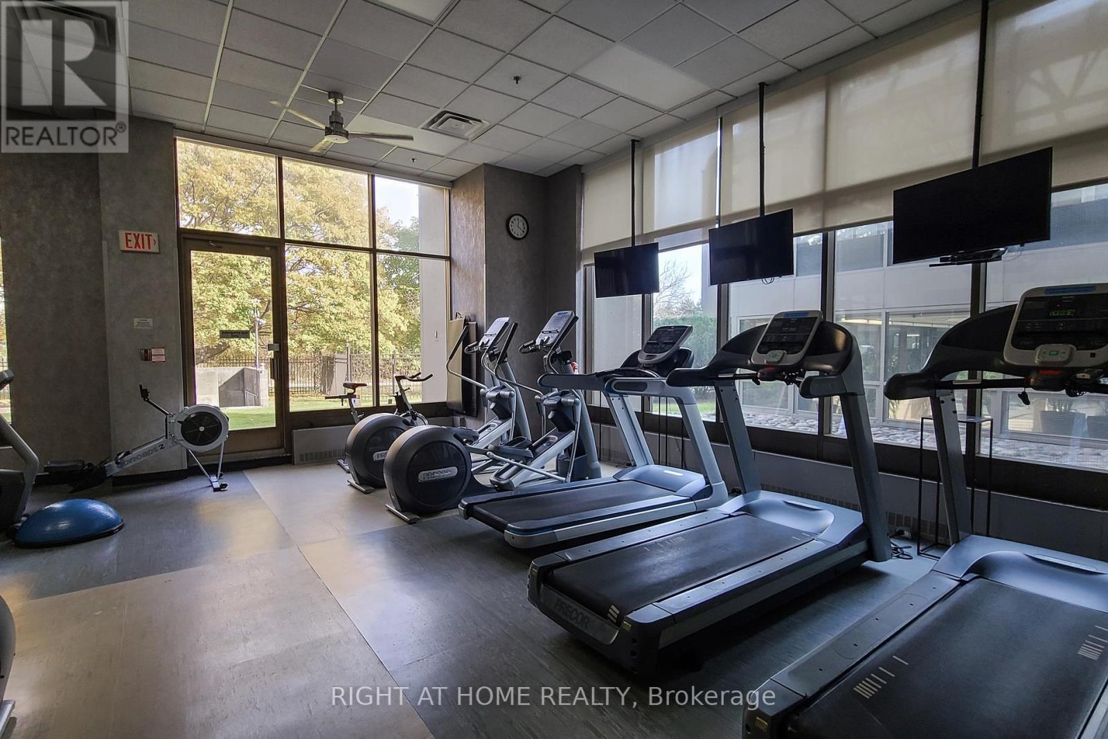 507 - 2045 Lake Shore Boulevard W, Toronto, Ontario  M8V 2Z6 - Photo 10 - W12257690
