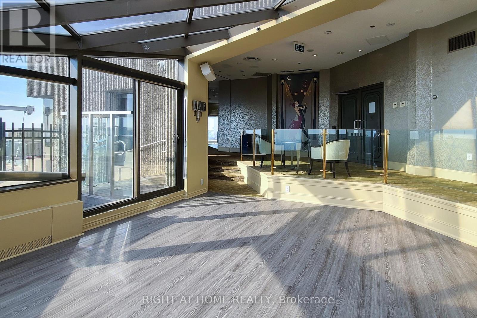 507 - 2045 Lake Shore Boulevard W, Toronto, Ontario  M8V 2Z6 - Photo 13 - W12257690