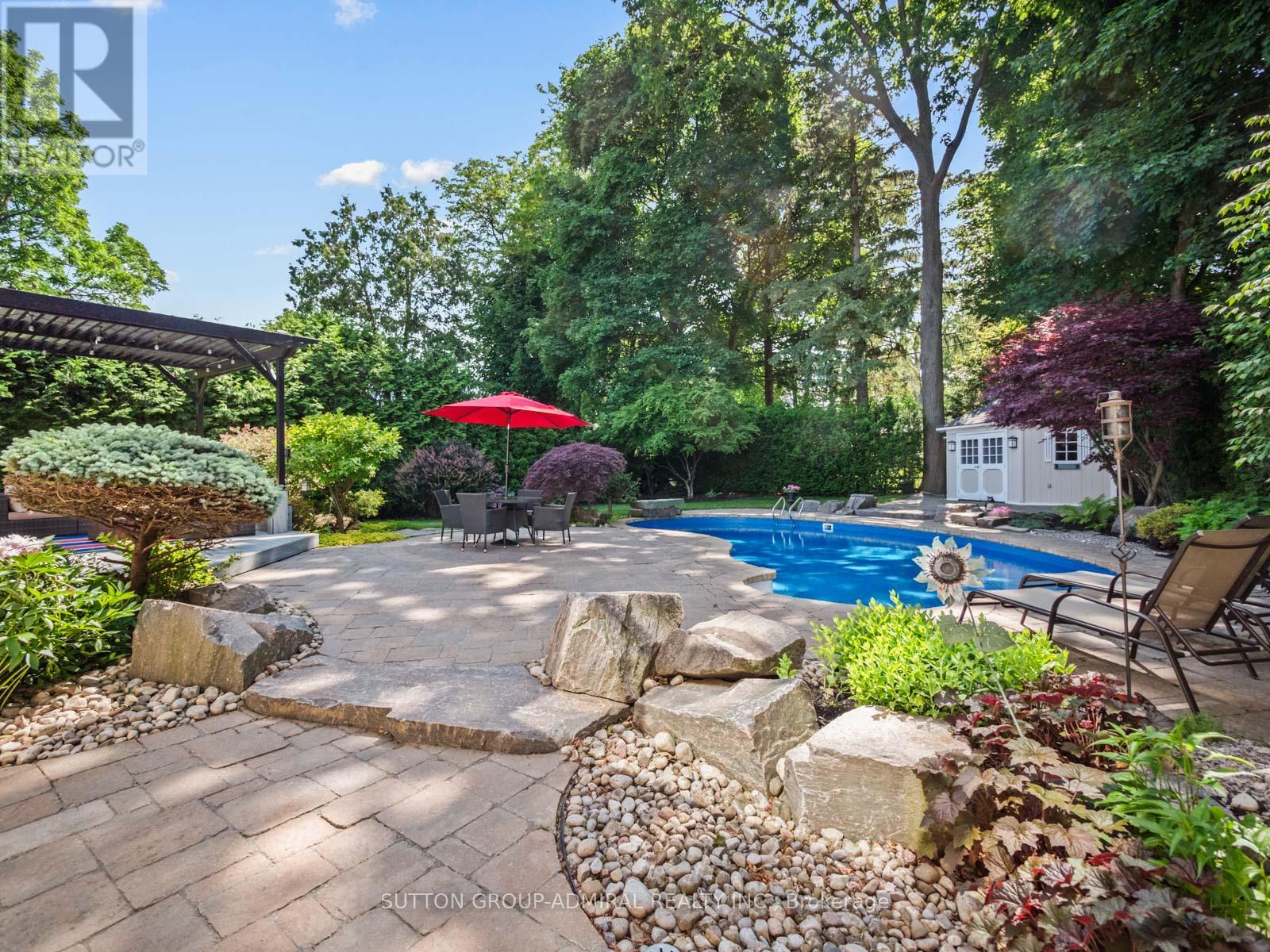 Property at 5 CRANLEIGH COURT image 1
