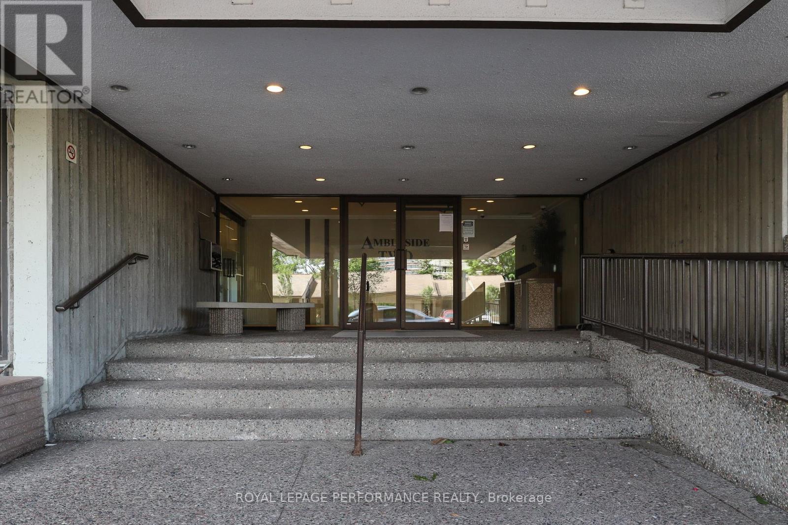 Property at 1002 - 1171 AMBLESIDE DRIVE image 4
