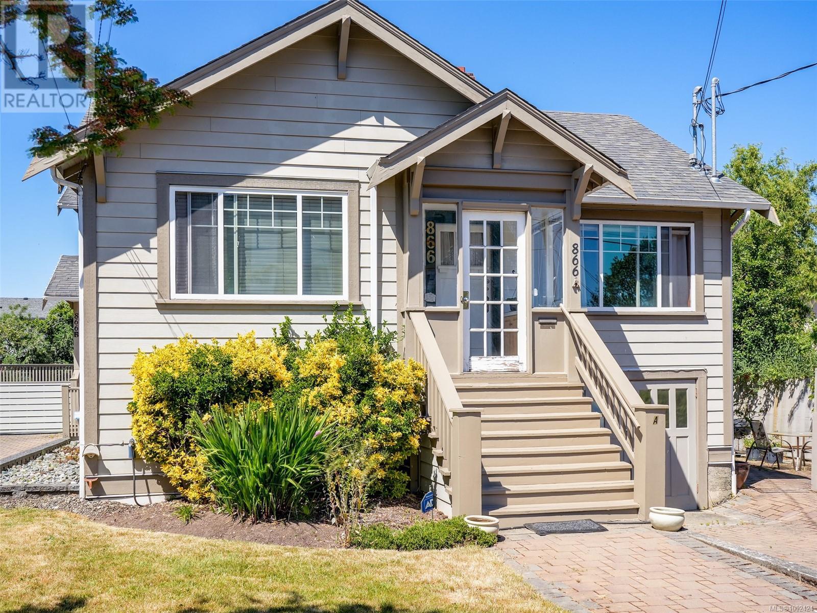 Property at 866A Old Esquimalt Rd image 2
