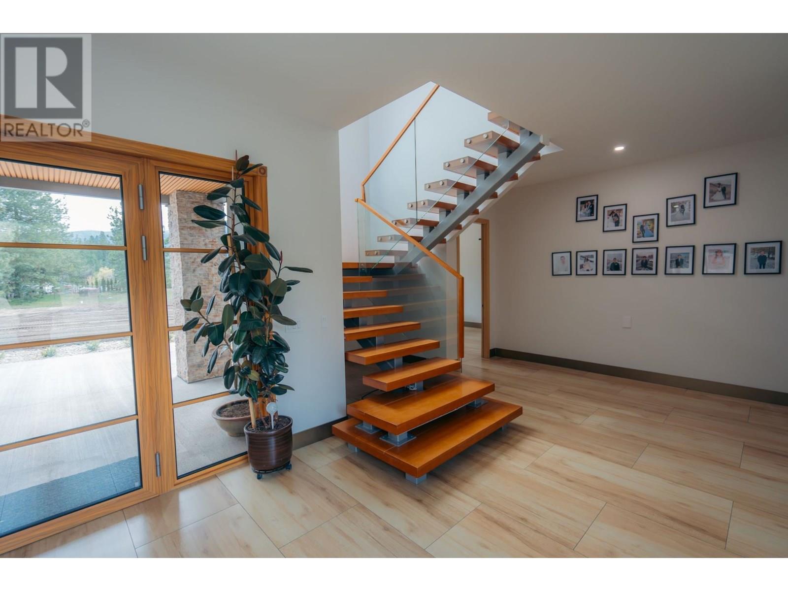 2465 Coalchute Road, Grand Forks, British Columbia  V0H 1H2 - Photo 12 - 2479693