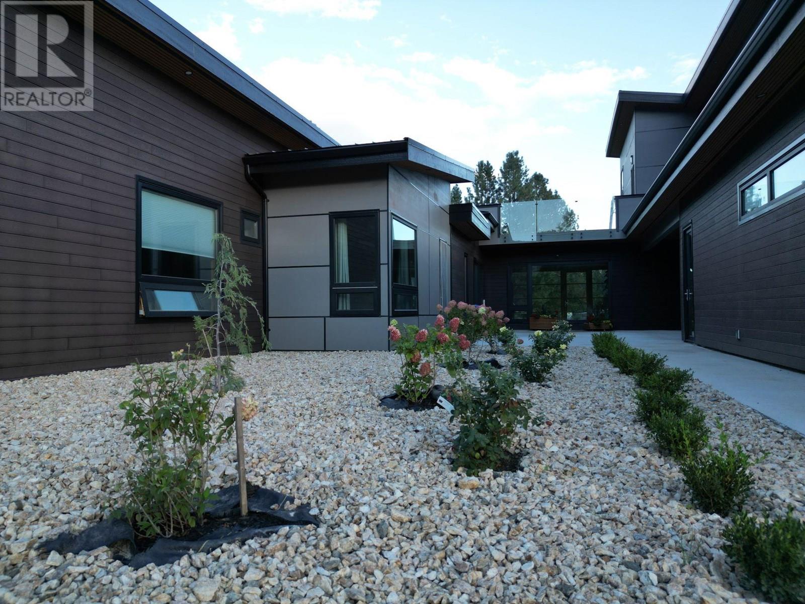 2465 Coalchute Road, Grand Forks, British Columbia  V0H 1H2 - Photo 7 - 2479693