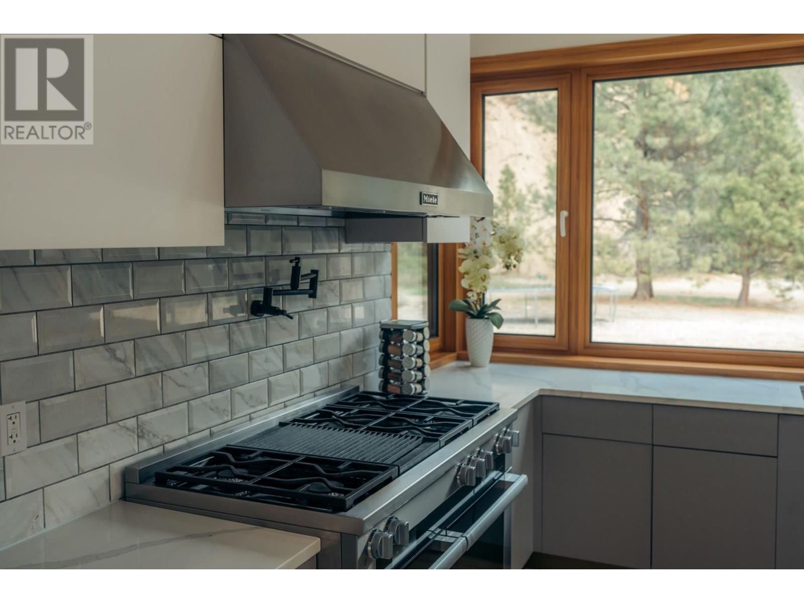 2465 Coalchute Road, Grand Forks, British Columbia  V0H 1H2 - Photo 19 - 2479693